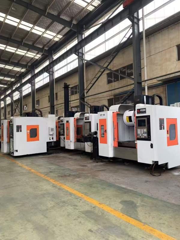 年底清货同款两台华佑850加工中心，三线轨，BT40主轴8.