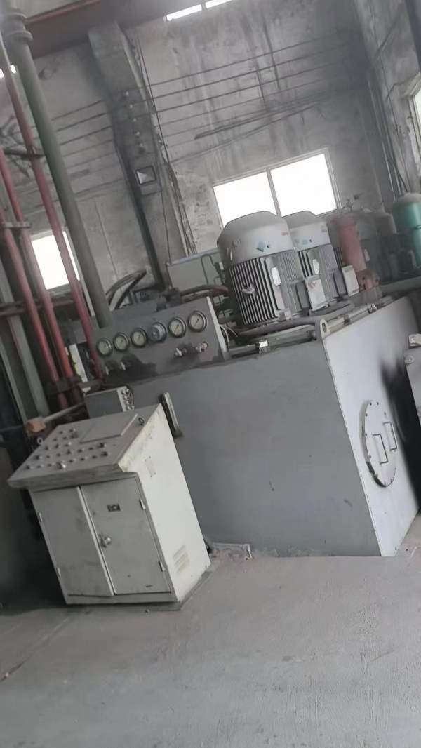 供。湖洲产2500吨模锻油压机，仅试3个工件，现厂位低.