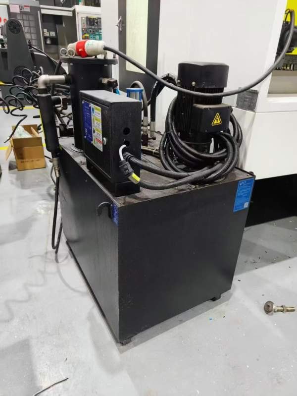 2024年江苏玛吉特1370加工中心，BT50主轴带中心出水，.