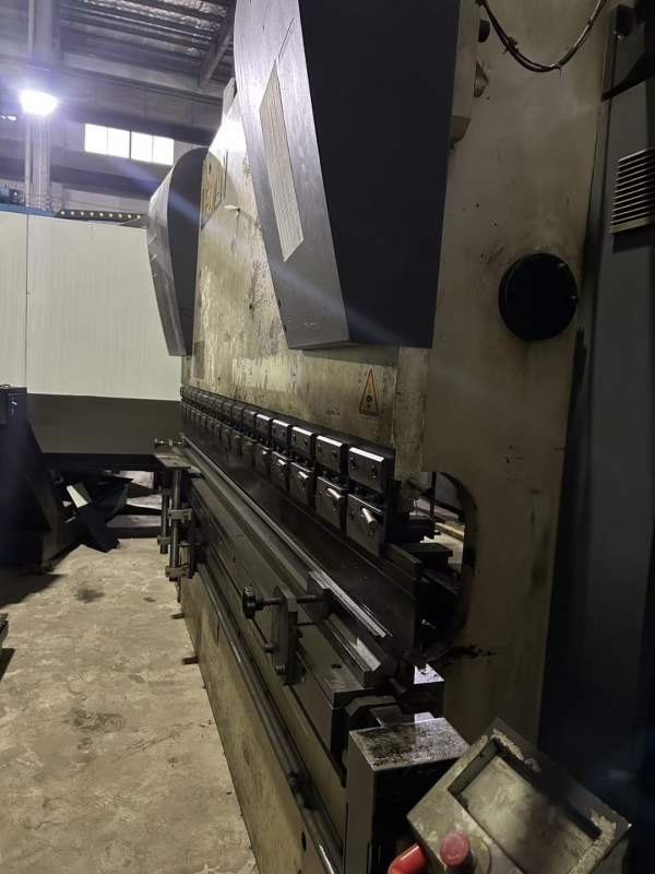 2016年江苏立典数控液压板料折弯机，双伺服，WL67K100.