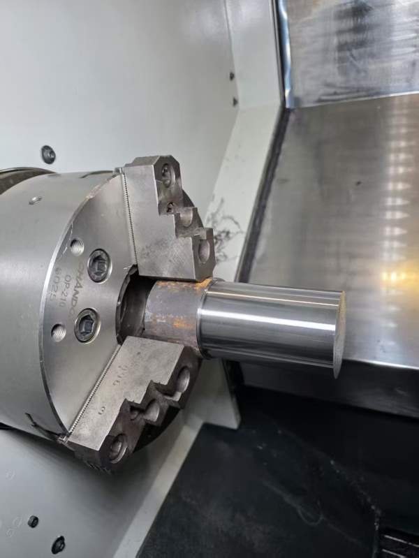 台湾原装程泰GA2600C数控车床，发那科TF系统，配10寸.