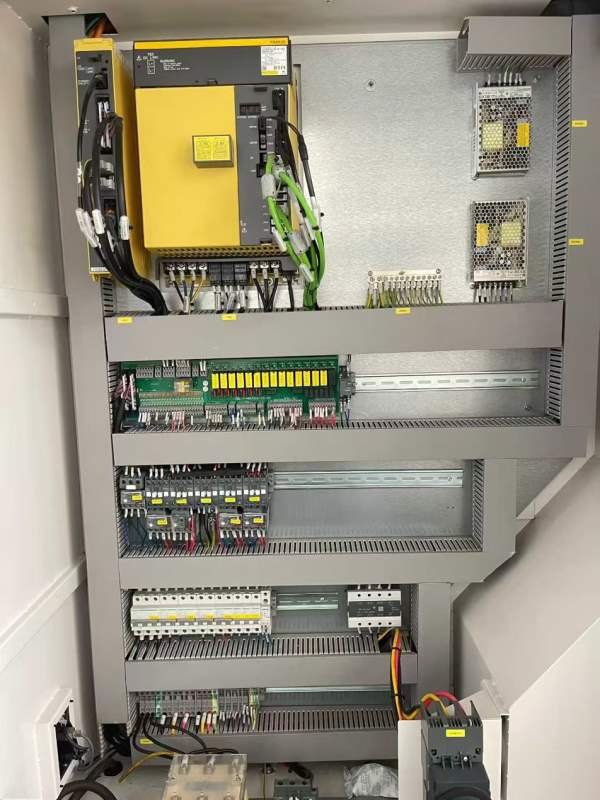 刚定1台重型VMC-L1165C，两线一硬，BT50-8000转主轴，.