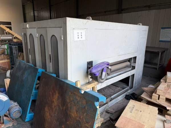 无锡平板磨砂机一台，价格便宜