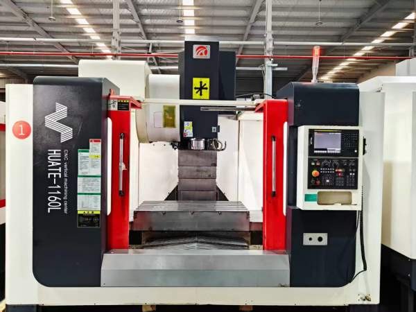 新到一台2021年浙江华特1160加工中心，发那科OI-MFPlu.