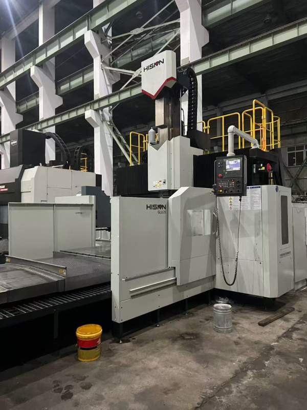 刚刚到货重型海天4028龙门加工中心 工作台2X4 门宽2.8.