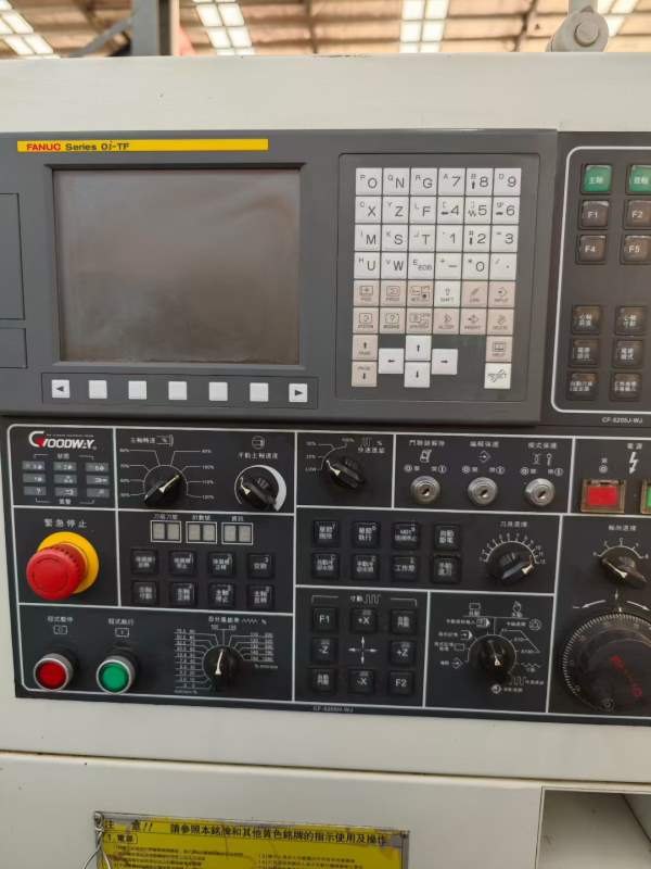 津上M08数控斜车，两台程泰GLS1500数控斜车。