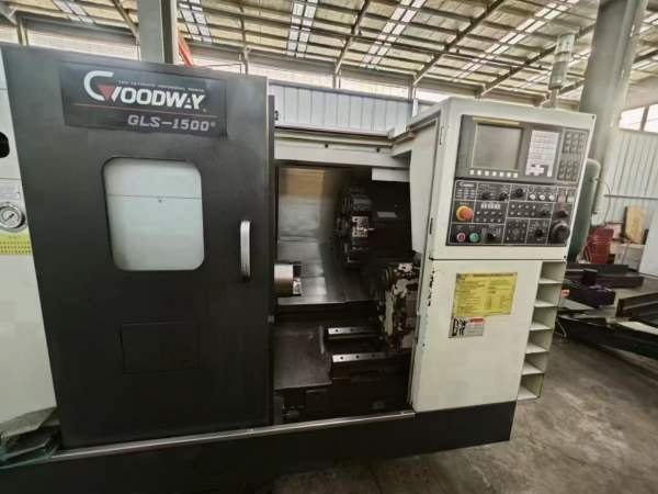 新到两台程泰GLS1500数控车床，10工位刀塔，发那科TF.