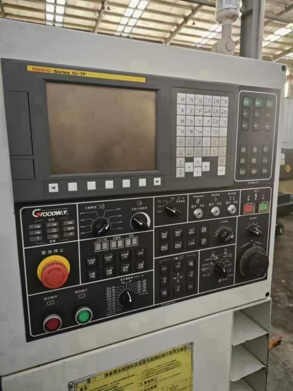新到两台程泰GLS1500数控车床，10工位刀塔，发那科TF.