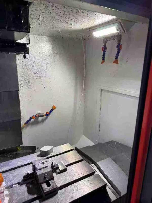 MAZAK马扎克430AL立式加工中心工作台：mm三轴行程：0m.