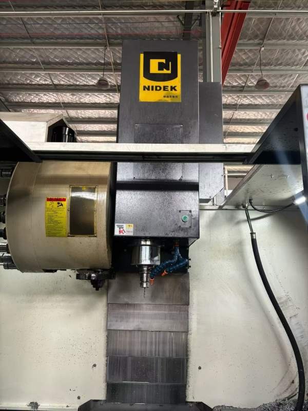 刚刚拿下准新机：2025年10月浙江纳迪克855加工中心，.