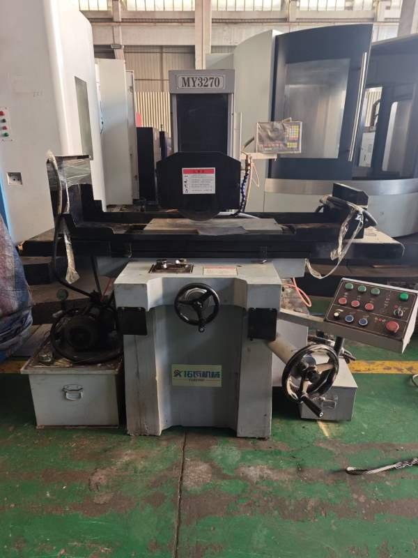准新机3270平面磨床，320700台面，低价出售