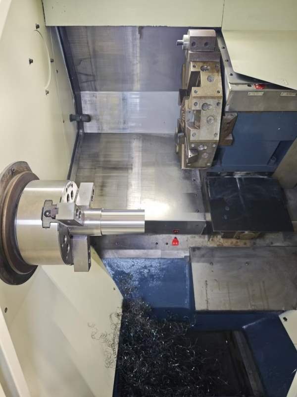 同款两台，日本富士TN-36T数控车床，发那科系统，8寸.