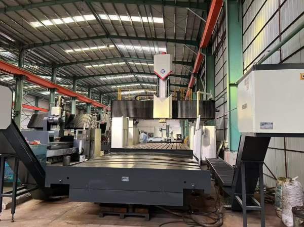 刚买一台海天配系列 GNU36X80 工作台3X8 方滑枕450X50.