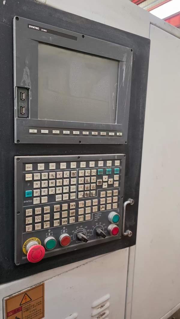 1，恒裕1912龙门雕铣机一台，新代系统，BT40主轴，转.