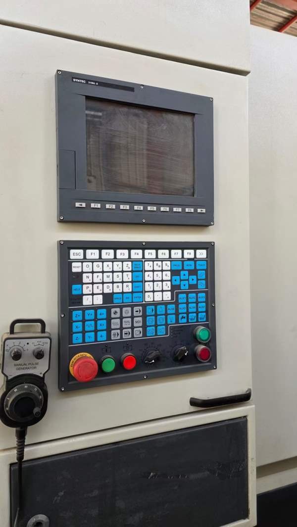 1，恒裕1912龙门雕铣机一台，新代系统，BT40主轴，转.