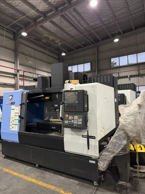 刚买两台全新安装未用斗山5705加工中心，需要的联系