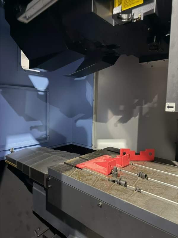 刚买两台全新安装未用斗山5705加工中心，需要的联系