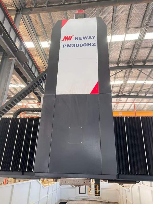 河南工厂纽威PM3080HZ。工作台3X8米，门宽3.8米，门高.