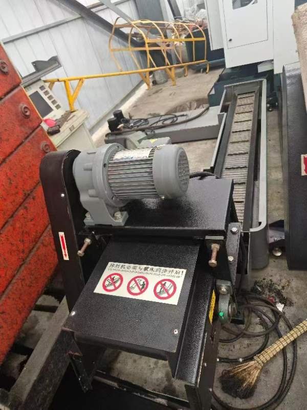 处理一台双面镗床专机，直径550长度行程400，自重10吨.