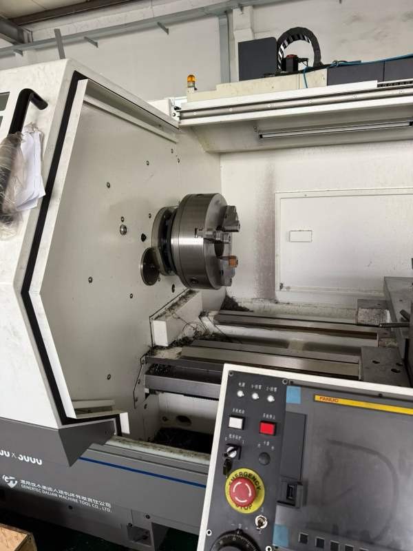 9.9成新的国产数控车6180，有捡漏的老板吗！