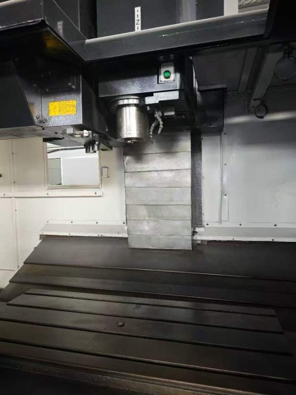 韩国斗山MYNX545加工中心. 三轴硬轨 /三轴行程1020X51.