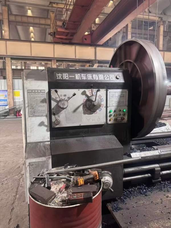 几乎全新，2024年10月沈阳一机重型卧车CW6118010米，.