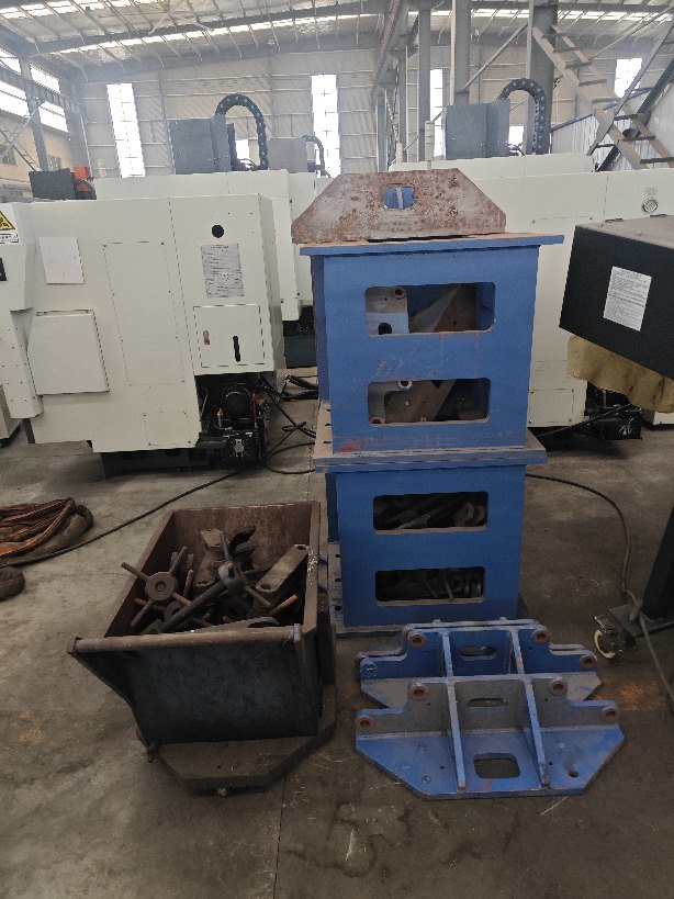 数控三坐标动力头