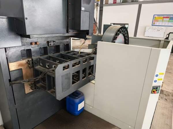 浙江工厂海天6032龙门已到工期 后一周低价处理  带刀.