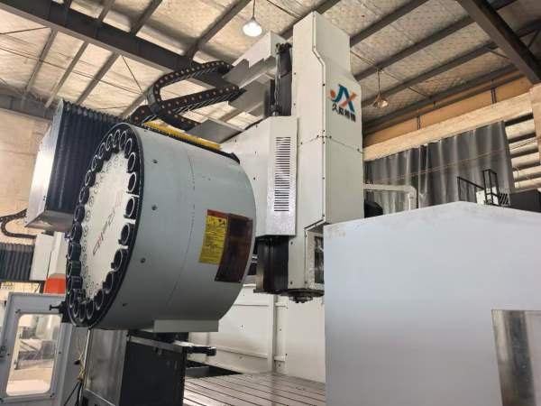 江苏久勋2518龙门加工中心两一线硬导轨.X-Y轴55线轨BT.