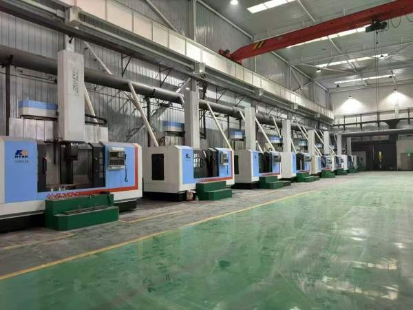 西安工厂刚刚买下10台准新机辽宁海通1.6米顶配数控立.