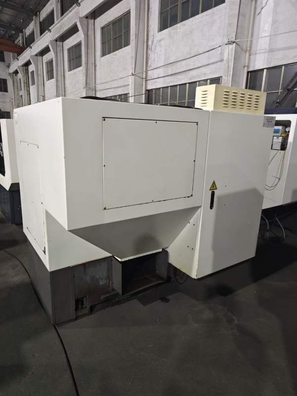 云南精机CK45DL斜轨数控车床，凯恩帝2000系统，6寸卡.