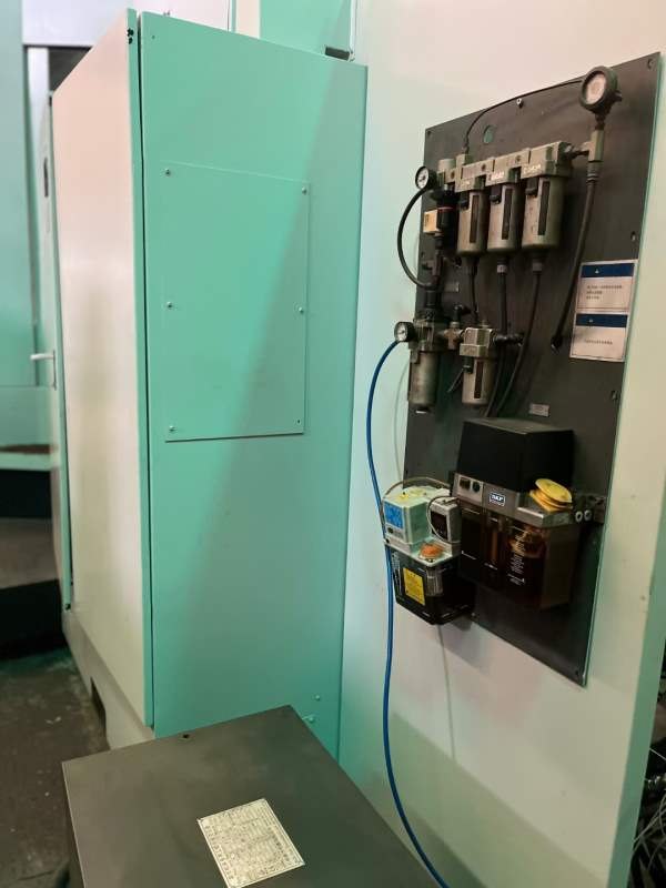 海天800卧加，HTM-80H三轴硬轨，日本新泻技术x轴行程1.