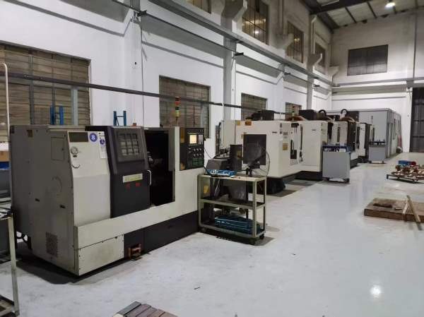 刚刚买下一批友佳立加、全部只使用3000小时左右、32A.