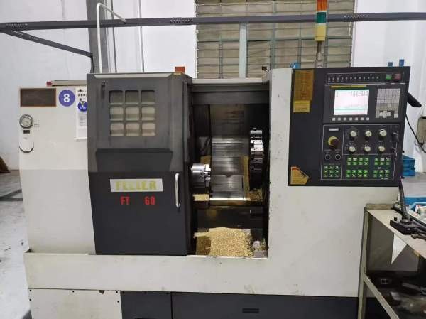 刚刚买下一批友佳立加、全部只使用3000小时左右、32A.