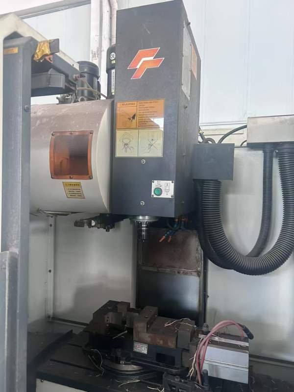 使用2000多多少友佳510A钻功、发那科MD系统、BT30主轴.