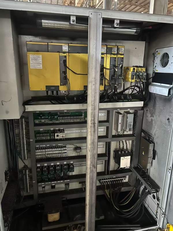 同款两台宁波海天HTM-28数控龙门，工作台2000/300mm，.