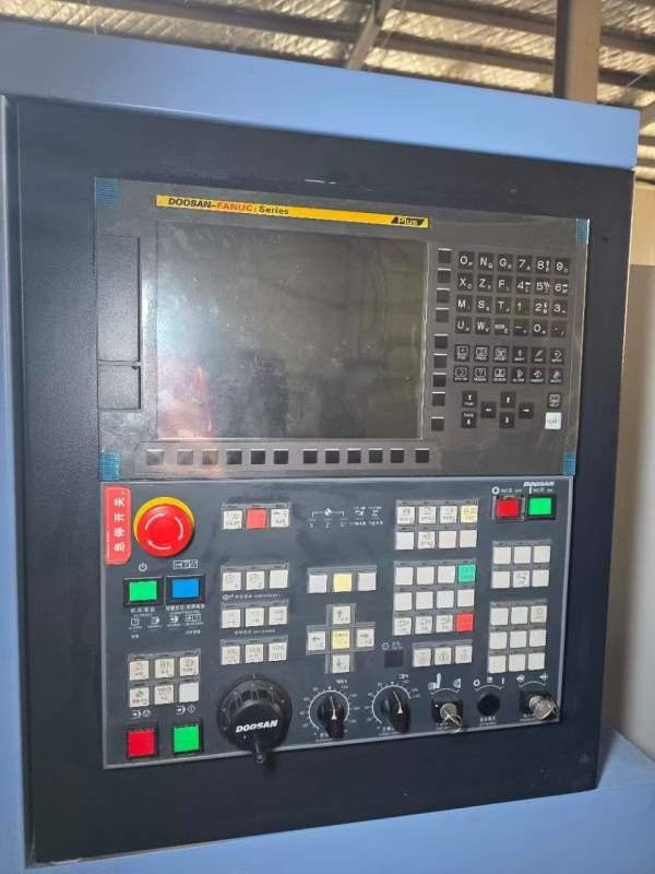 22年出厂，斗山PUMA2450数控车床，回转直径650mm，车.
