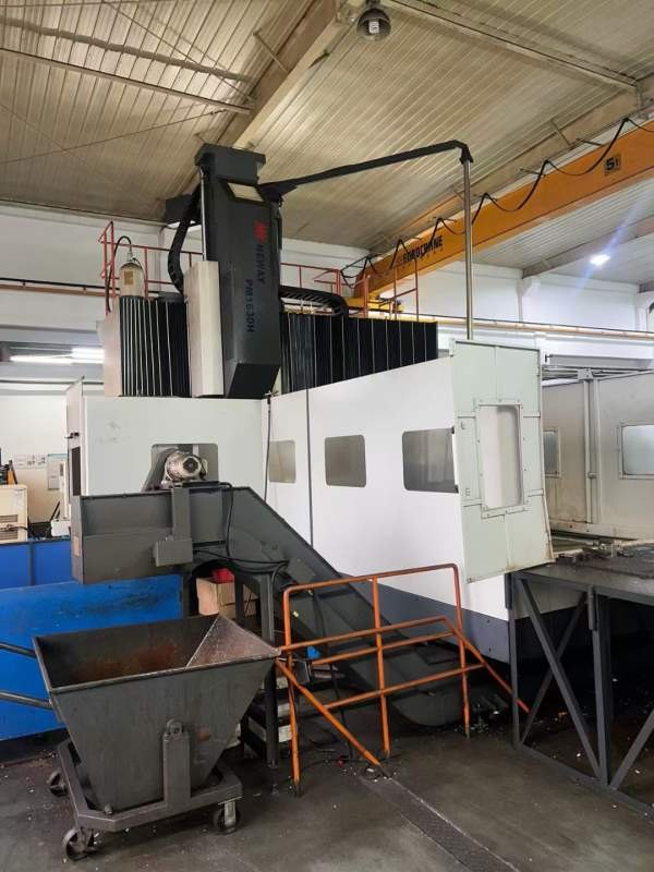 刚刚买下安装少用满配纽威1630龙门加工中心，工作台1..