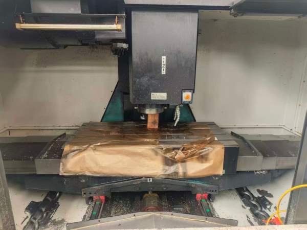 刚买两台斗山515加工中心，带中心出水，行程相当于1米.