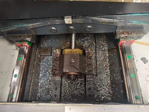 刚到货同款俩台精品斗山DNM415，三轴线轨，三轴行程76.