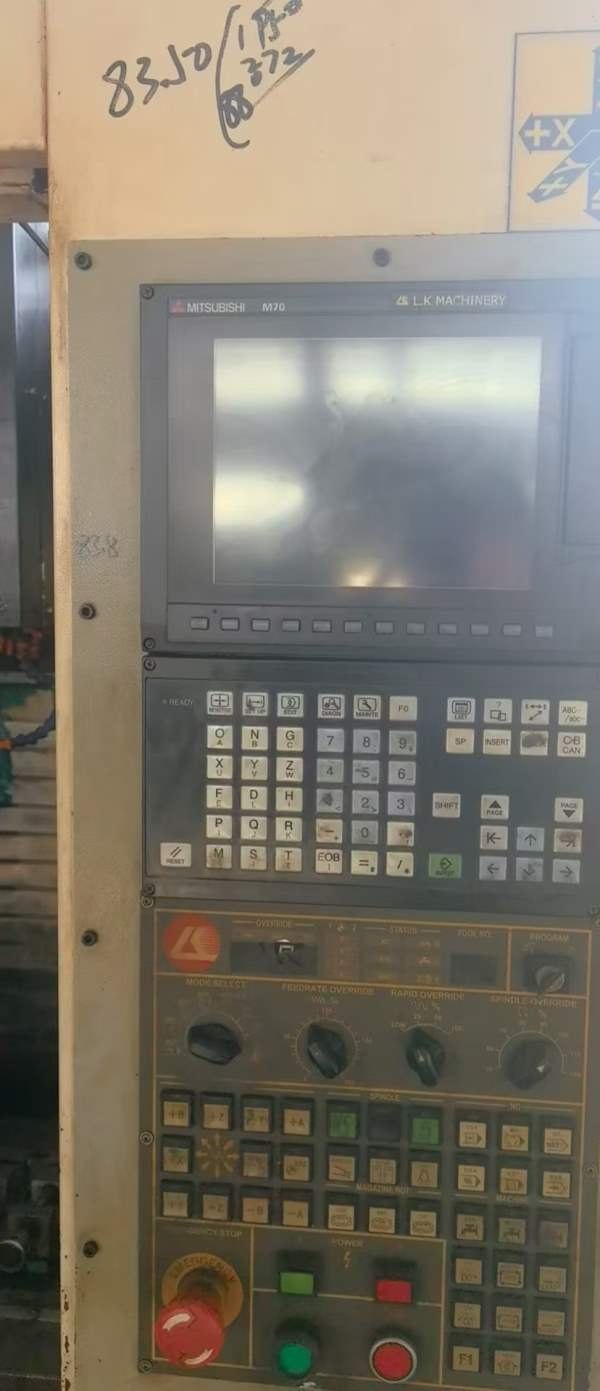 工厂在位低价处理一台台湾力劲钻工中心，三菱70系统带.
