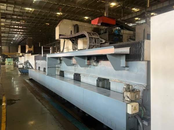 亚威LG6030数控龙门加工中心，工作台2800/6000mm，门.