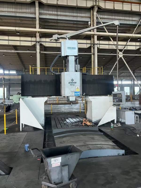 广东工厂刚买两台重型3米海天HTM-28数控龙门，工作台2.