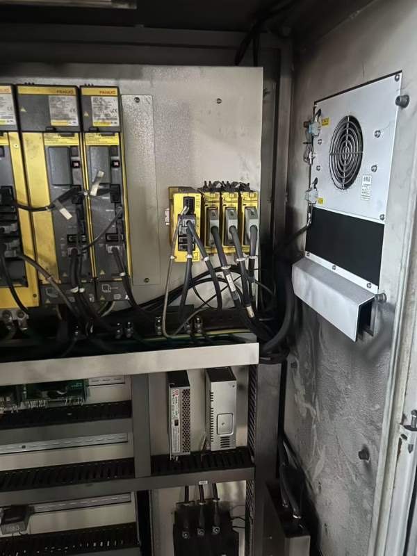 广东工厂刚买两台重型3米海天HTM-28数控龙门，工作台2.