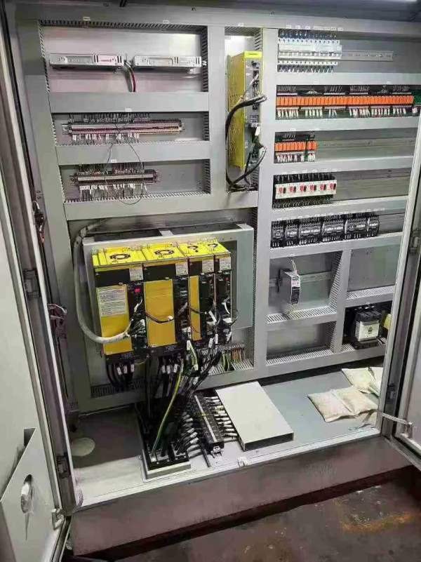 宁波海天36/80数控龙门，工作台3000/8000mm，门宽3650.