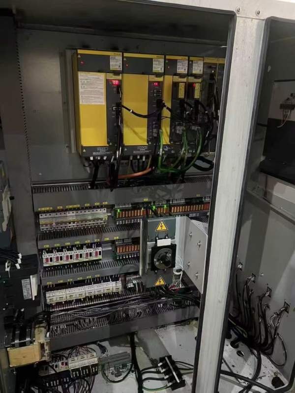 到货一台，南通国盛产，4028龙门加工中心，工作台2000.