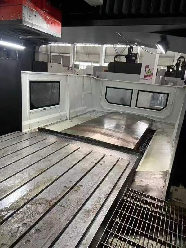 到货一台，南通国盛产，4028龙门加工中心，工作台2000.