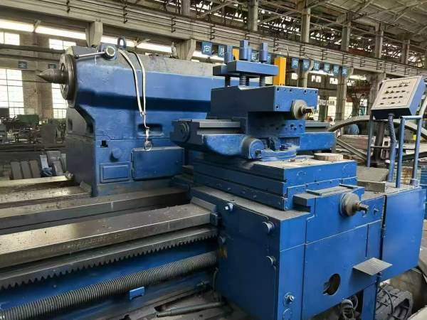 俄罗斯科罗姆纳重型卧车，加工直径2米，加工长度10米.