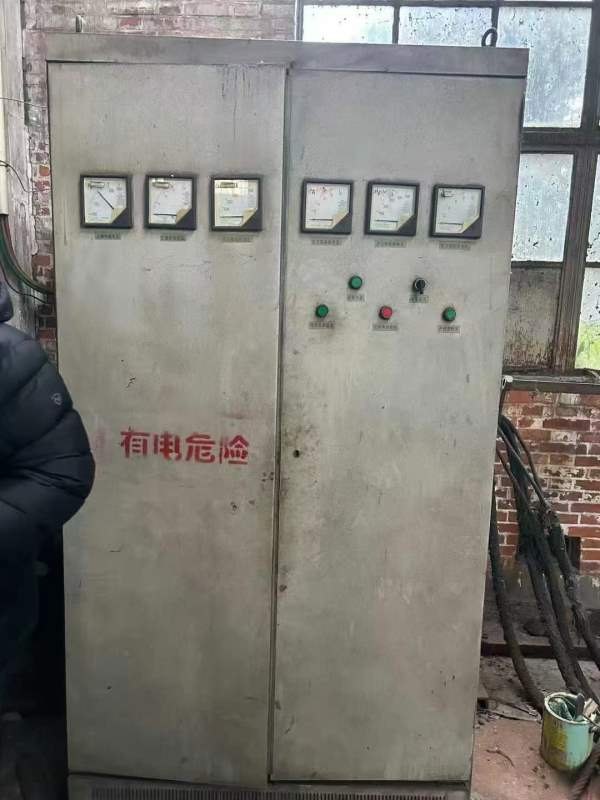 俄罗斯科罗姆纳重型卧车，加工直径2米，加工长度10米.