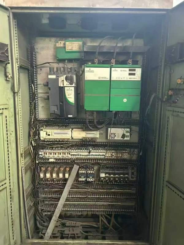 俄罗斯科罗姆纳重型卧车，加工直径2米，加工长度10米.